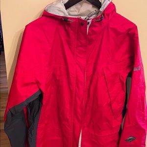 Ladies Columbia Packable Rain Jacket.